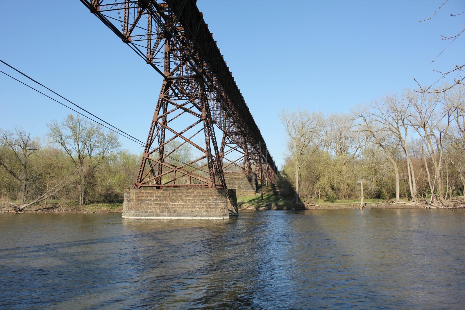 Looking east along trusses from southwest quadrant